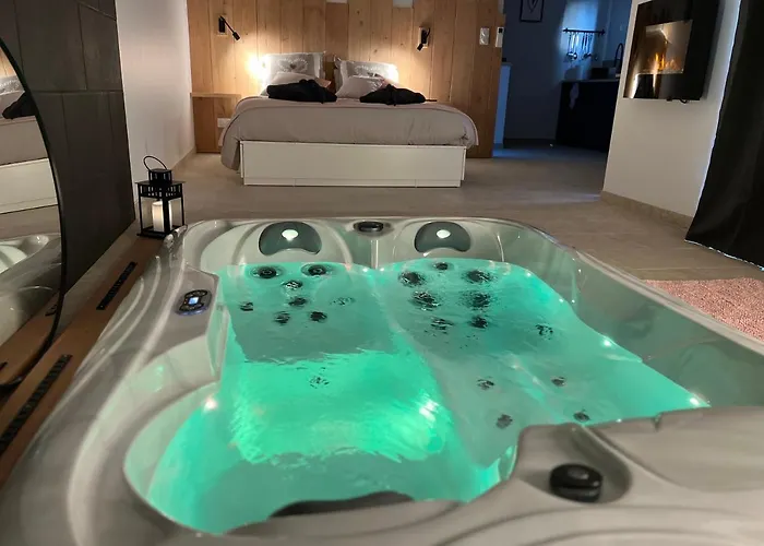 بيت خشبي And Bulles Le Fleix