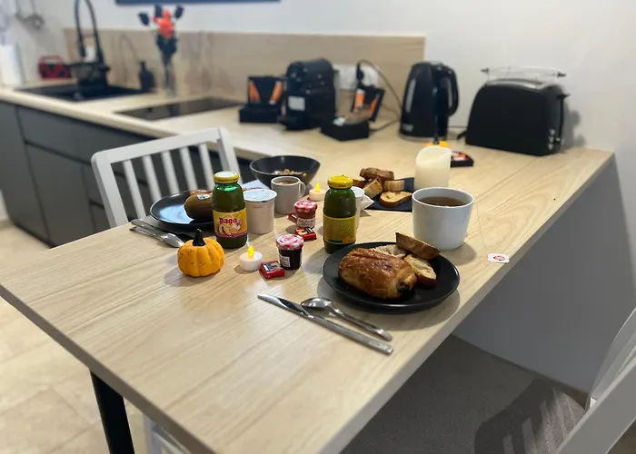 بيت خشبي And Bulles